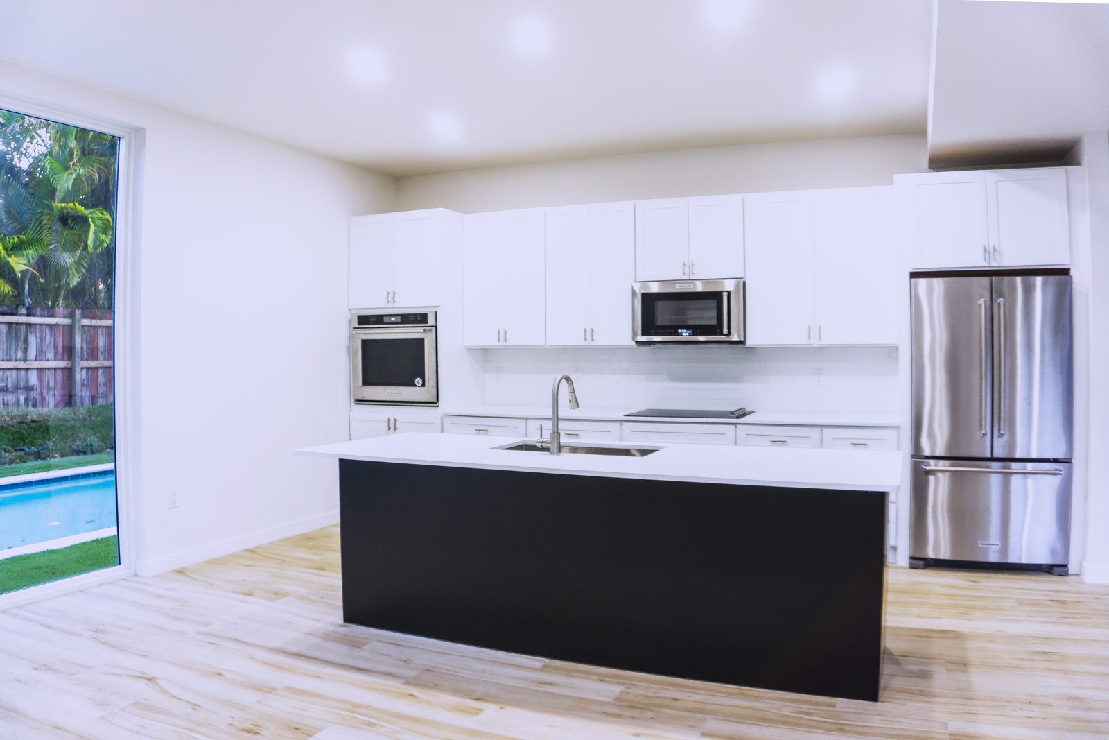 Kitchen with island